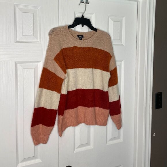 a.n.a. Red, Muave & Cream Striped Fuzzy Sweater - M - Picture 1 of 8